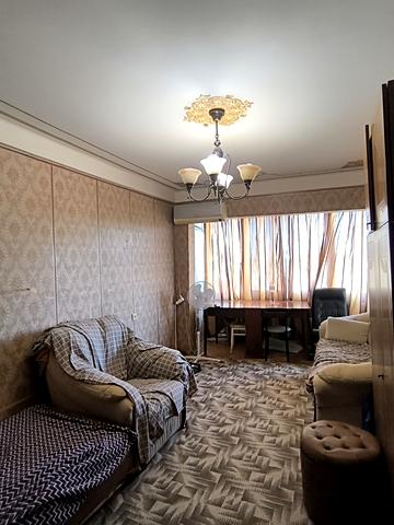 Романа Ратушного вул. (Волгоградська), 5