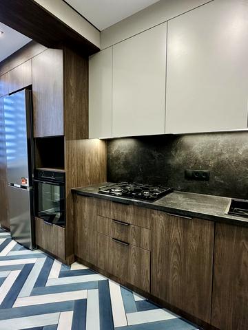 Київська вул., (Будинок 2)