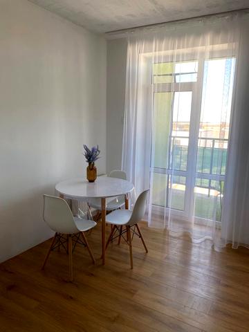 Санаторна вул., 25