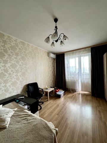 Драгоманова вул., 6/1