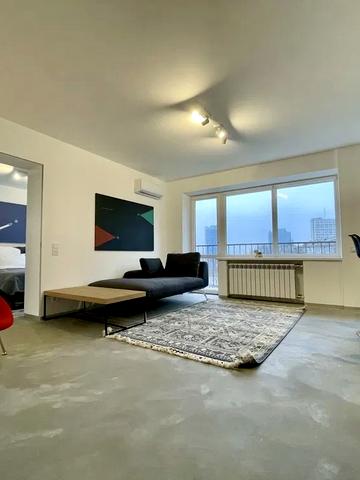 Івана Маряненка пров., 13