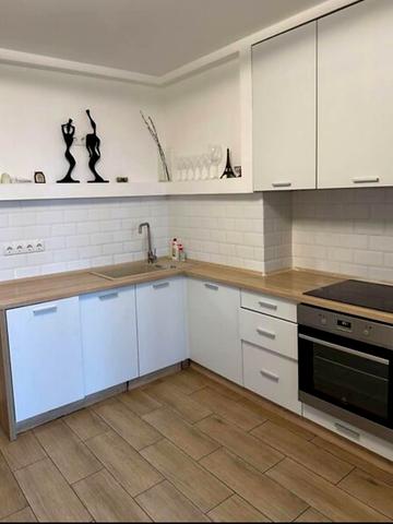 Ясинуватський пров., 11