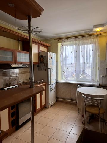 Героїв УПА вул., 6