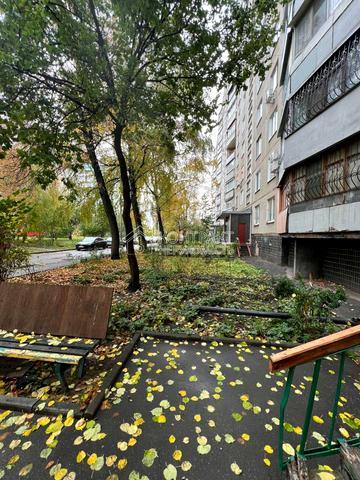 Академіка Павлова вул., 162