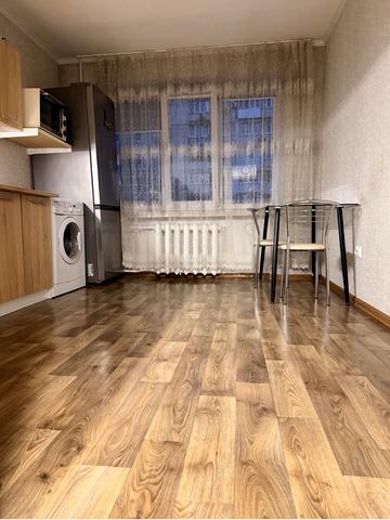 Сергія Ядова вул. (Ювілейна), 24а