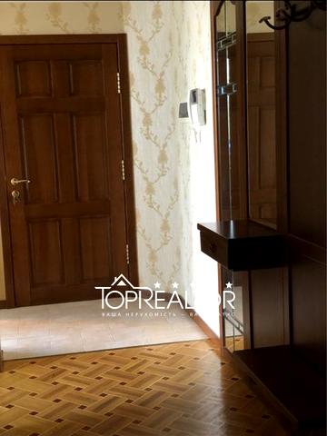 Титаренківський пров., 22