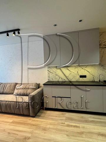 Олександра Олеся вул., 10