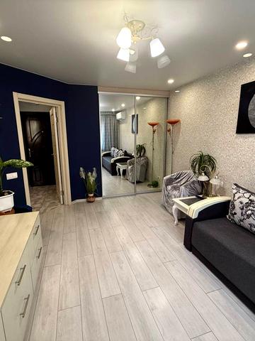 Яблунева вул., 13-Г