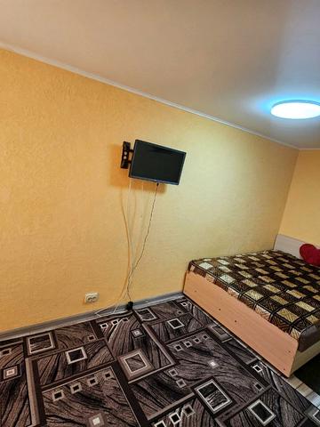 Разумовська вул., 10/12