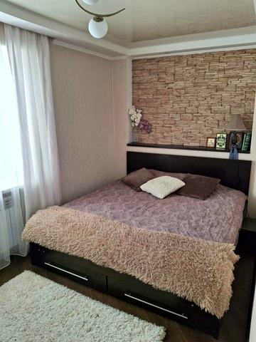 Небесної Сотні вул. (Московська), 16