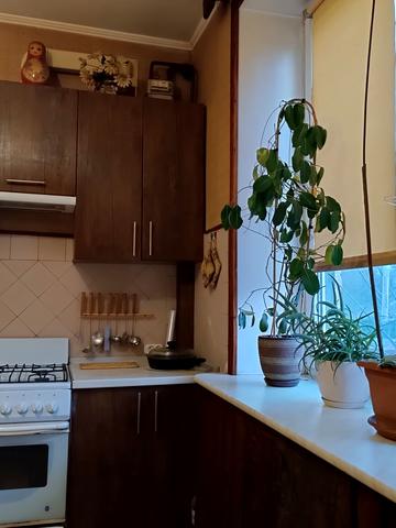 Білоруська вул., 28