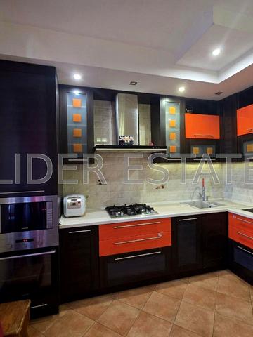 Фріца Гленца вул., 22