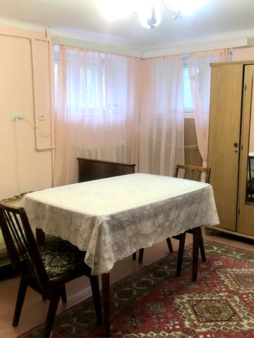 Аральська вул., 5