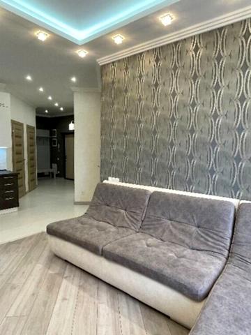 Незалежності вул., 8Б