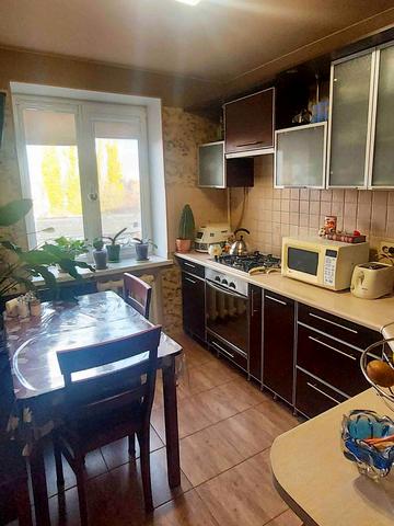 Болгарська вул., 72