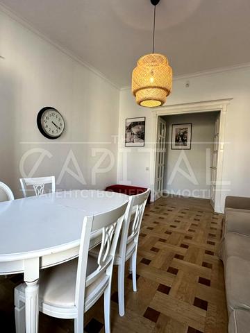 Костельна вул., 9