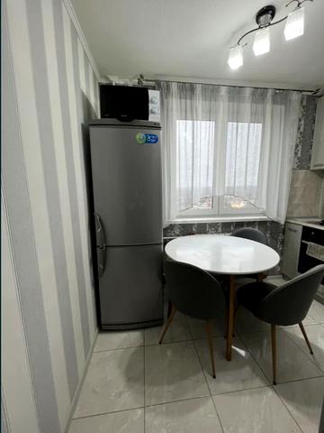 Леся Сердюка вул. (Командарма Корка), 4