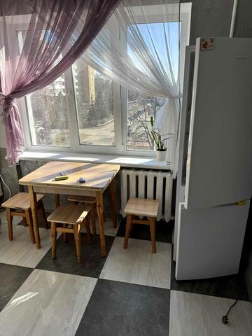 Краснопільська вул., 8