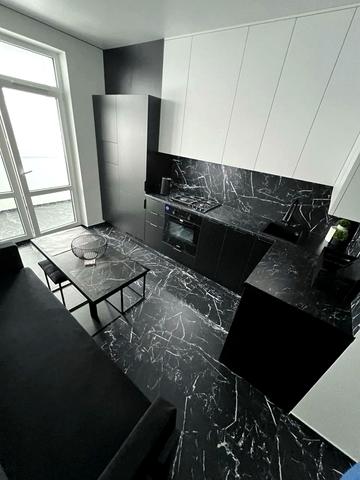 Леоніда Перфецького вул., (Будинок)