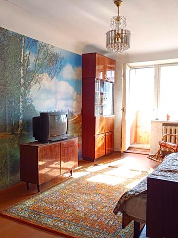 Короленка вул., 3б