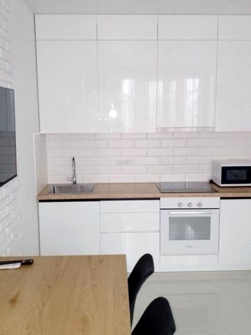 Дніпровська набережна вул., 16-Г