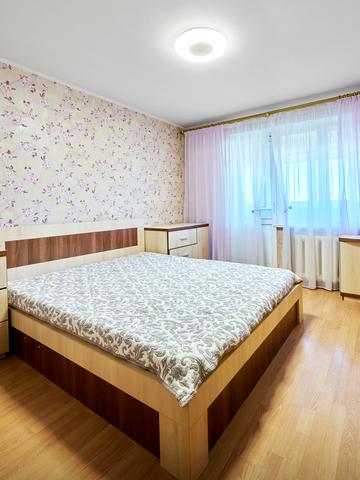 Зодчих вул., 32