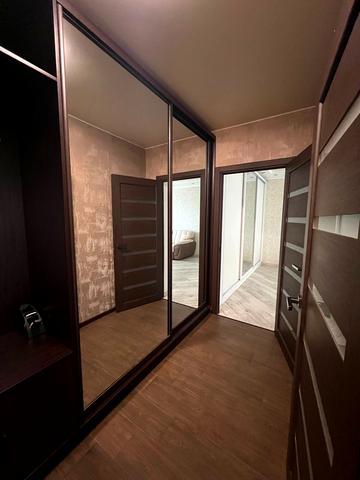 Кримська вул., 54