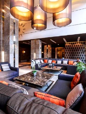 Болсуновська вул. (Сергія Струтинського), 2