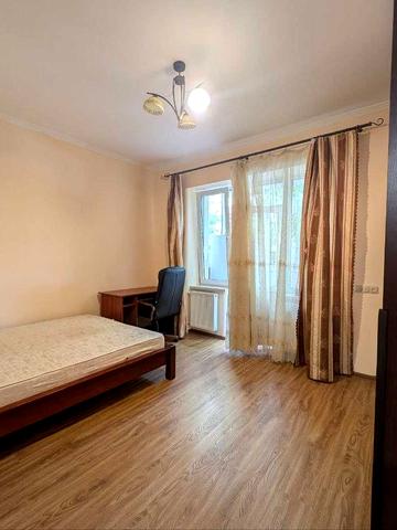 Генерала Тараса Чупринки вул. (Пушкіна), 63