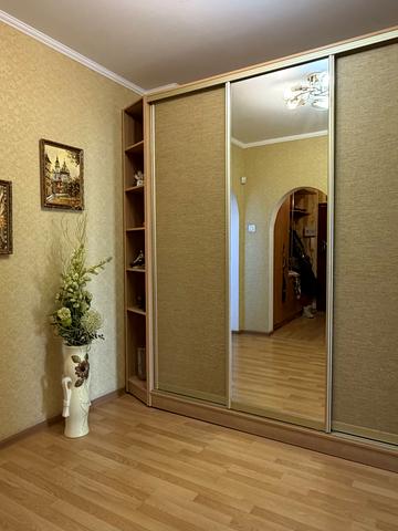 Червоний пров., 41