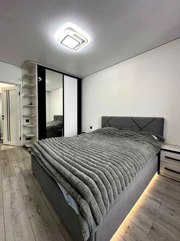 Максима Залізняка вул., 1а