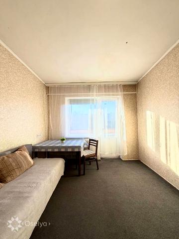 Авіаконструктора Антонова вул., 12