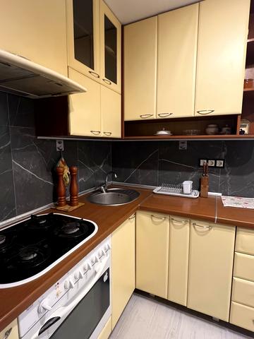 Незалежності вул., 1