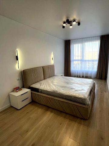 Карла Мікльоша вул., 25