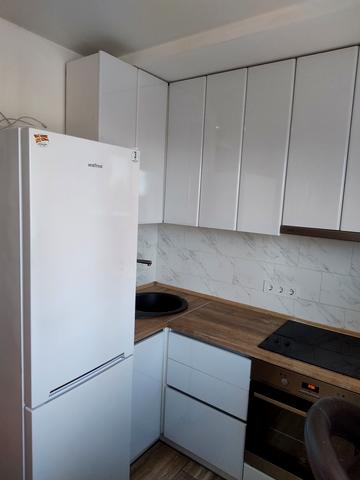 Любові Малої просп. (Постишева), 4б