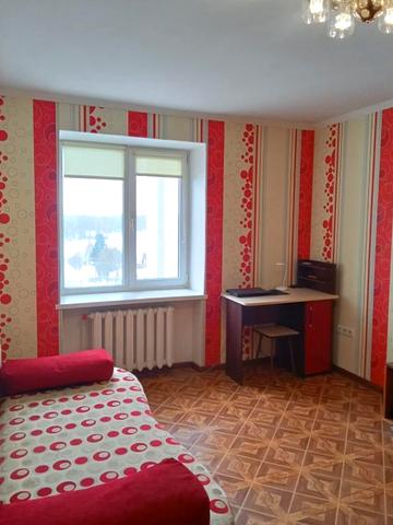 Зарічанська вул., 52