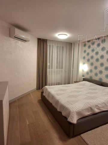 Вишгородська вул., 45