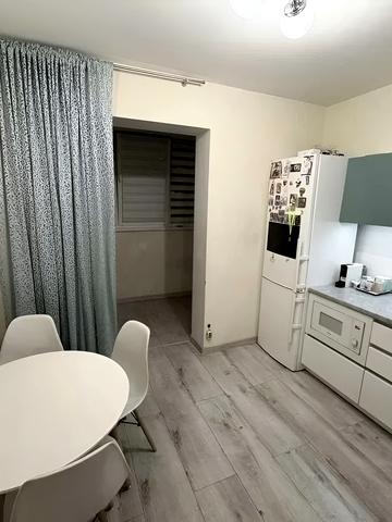 Софії Русової вул., 3