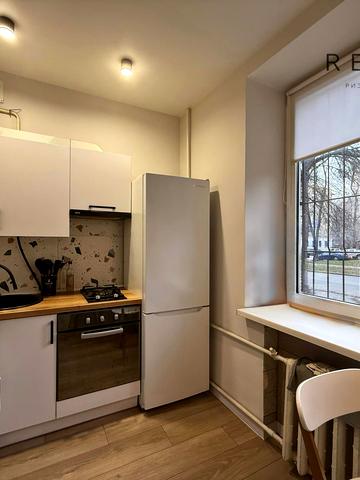 Незалежної України вул. (40 років Радянської України), 62