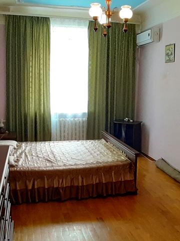 Казимира Малевича вул. (Боженка), 40