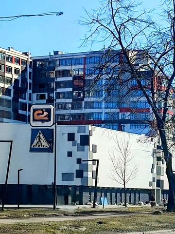 Прибузька вул., (Будинок)