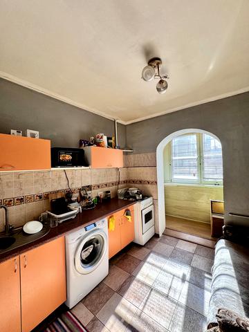 Тростянецька вул., 8-Б