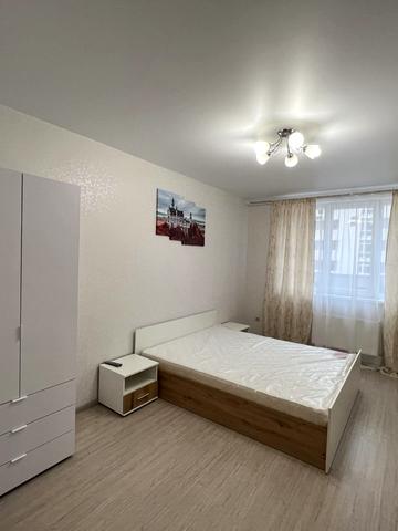 Михайла Грушевського вул., 30в