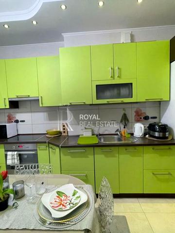 Миколи Міхновського бульв. (Дружби народів), 14-16