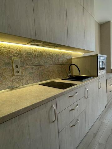 Професора Отамановського вул., (Будинок)