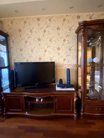 Єреванська вул., 13