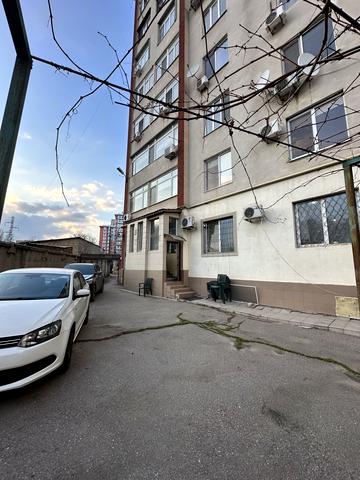 Хвойний пров., 12