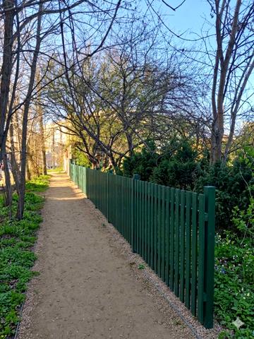 Євгена Чикаленка вул., 43