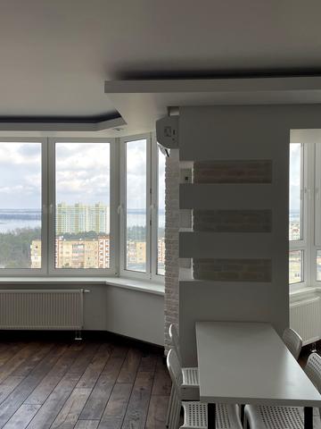 Будівельників вул., 14