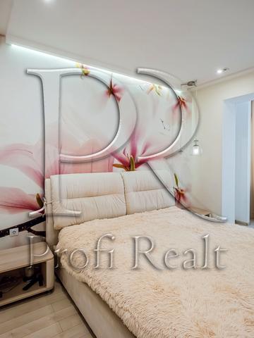 Жулянська вул., 1-В